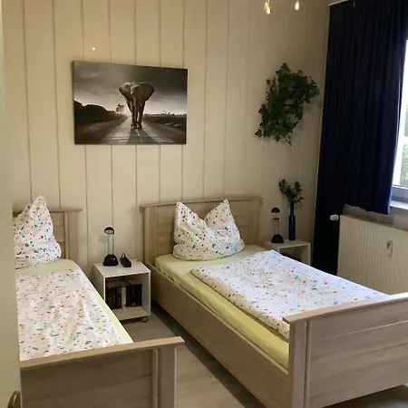 Schoenes 1 Etage Inkl Parkplatz Nach Verfuegbarkeit * Essen