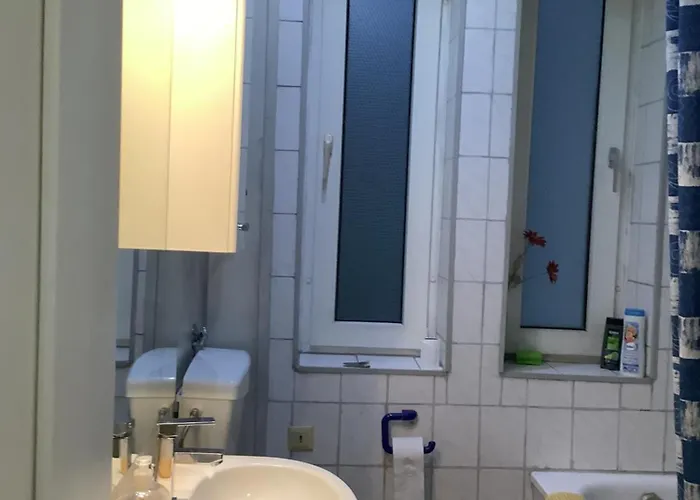 홈스테이 Schoenes 1 Etage Inkl Parkplatz Nach Verfuegbarkeit 에센